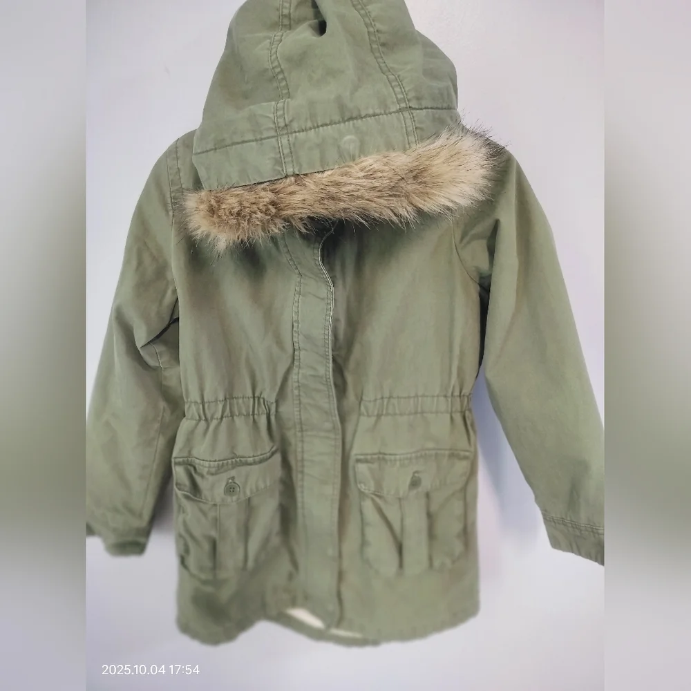 GAP Kids Olive Green Puffer Coat with‎ Faux Fur Trim